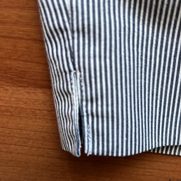 Alfred Dunner women’s navy and white seersucker Capri pants Size 12 - Picture 6 of 12